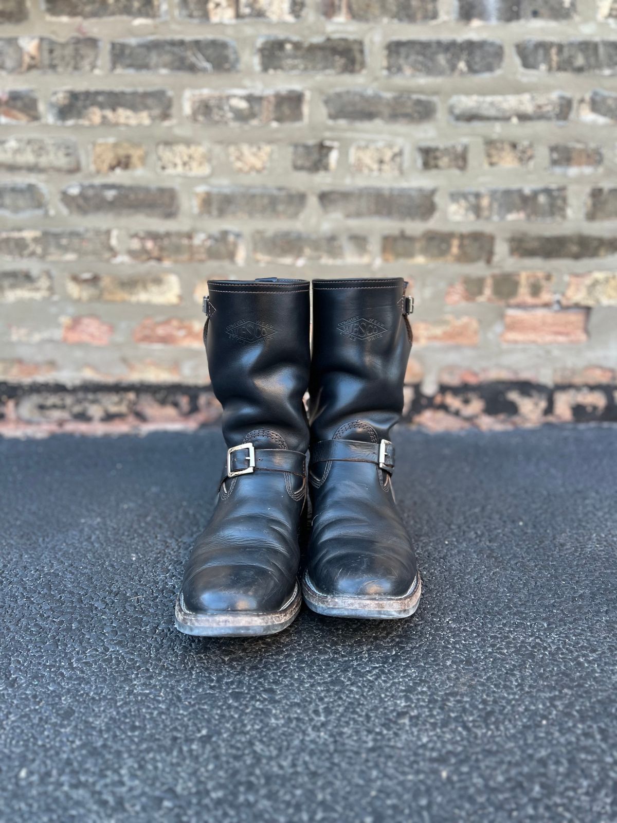 Photo by twigglekitty73 on February 2, 2024 of the Wesco Mister Lou in Horween Black Chromexcel Horsehide.