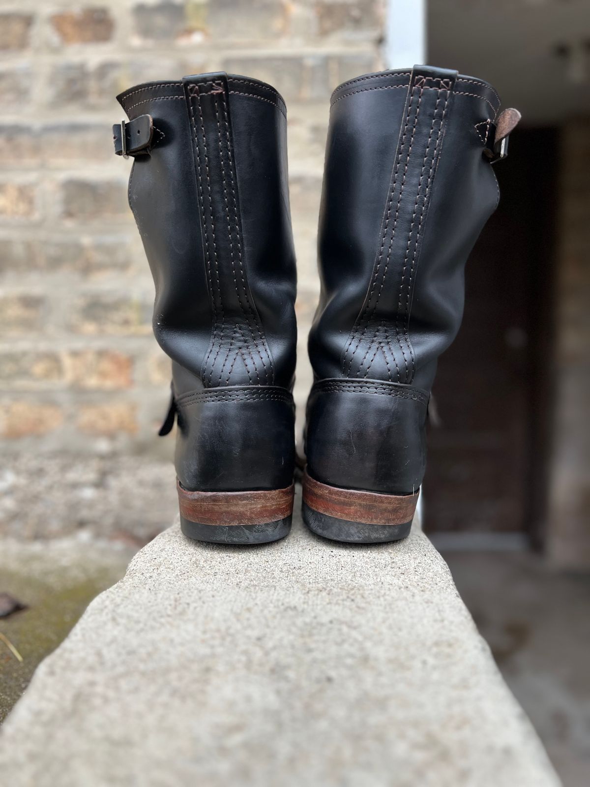 Photo by twigglekitty73 on April 1, 2024 of the Wesco Mister Lou in Horween Black Chromexcel Horsehide.