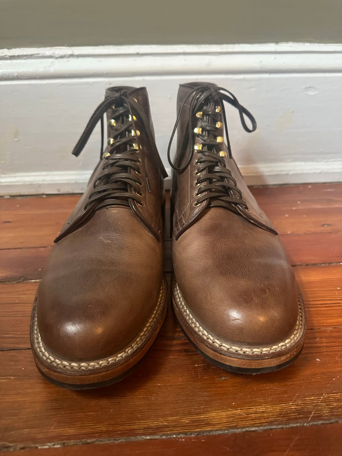Photo by AGold on October 1, 2022 of the Viberg Service Boot in Horween Natural Chromexcel.