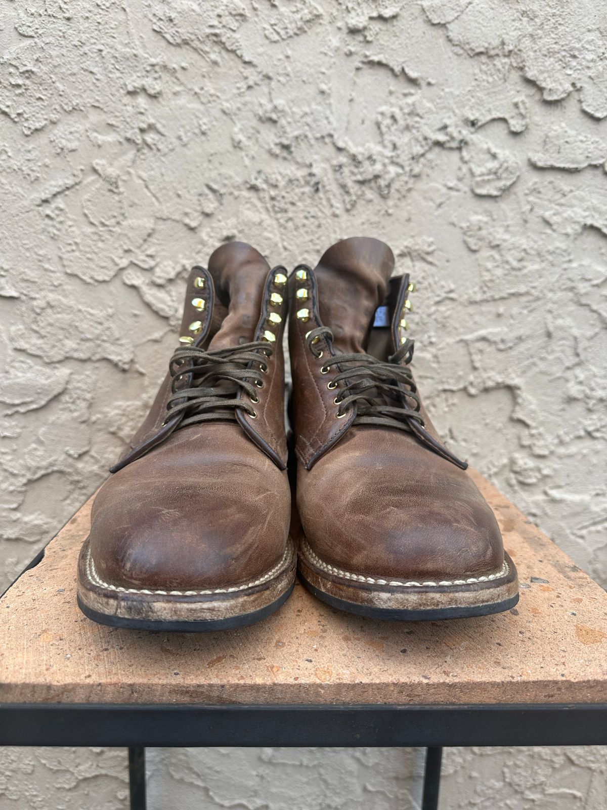 Photo by AGold on November 1, 2022 of the Viberg Service Boot in Horween Natural Chromexcel.
