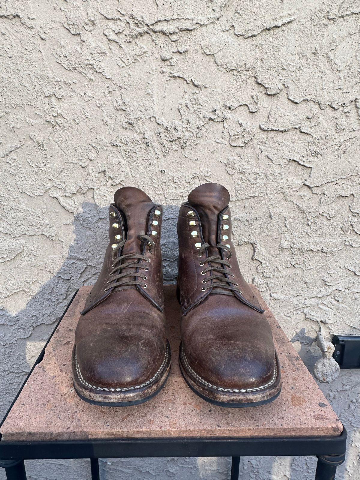 Photo by AGold on December 2, 2022 of the Viberg Service Boot in Horween Natural Chromexcel.