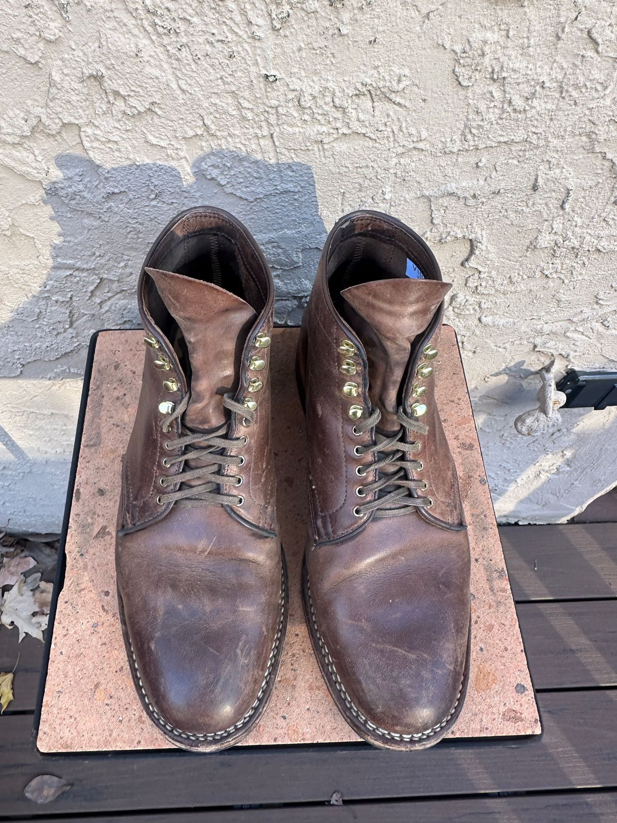 Photo by AGold on December 2, 2022 of the Viberg Service Boot in Horween Natural Chromexcel.