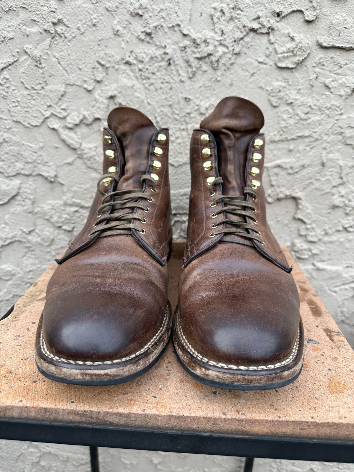 Photo by AGold on January 5, 2023 of the Viberg Service Boot in Horween Natural Chromexcel.