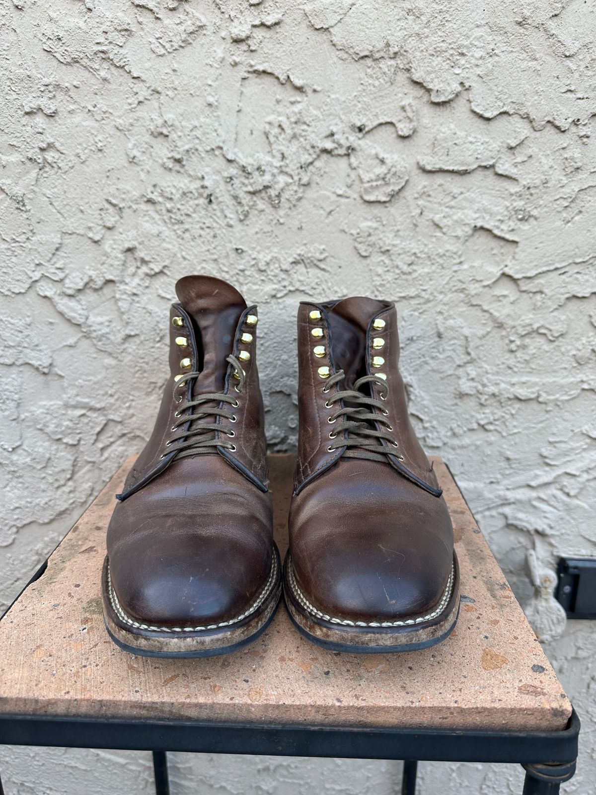 Photo by AGold on February 2, 2023 of the Viberg Service Boot in Horween Natural Chromexcel.