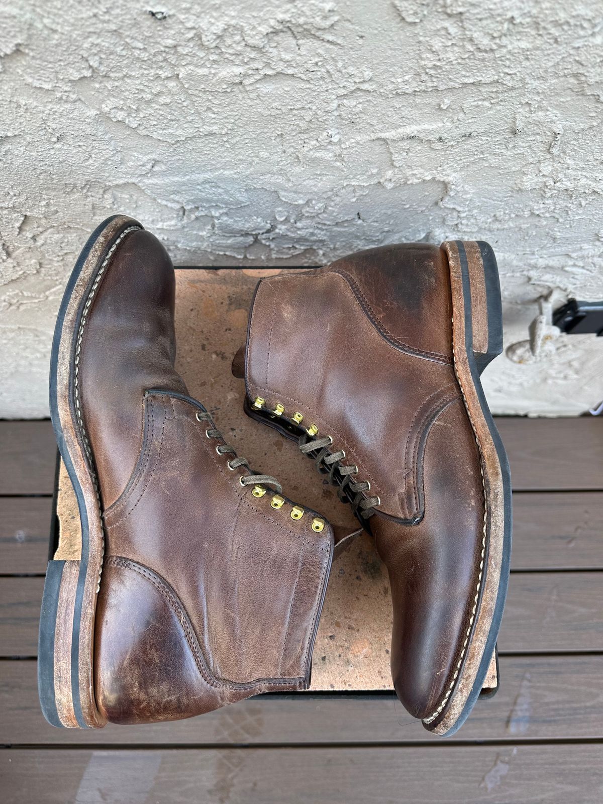 Photo by AGold on February 2, 2023 of the Viberg Service Boot in Horween Natural Chromexcel.