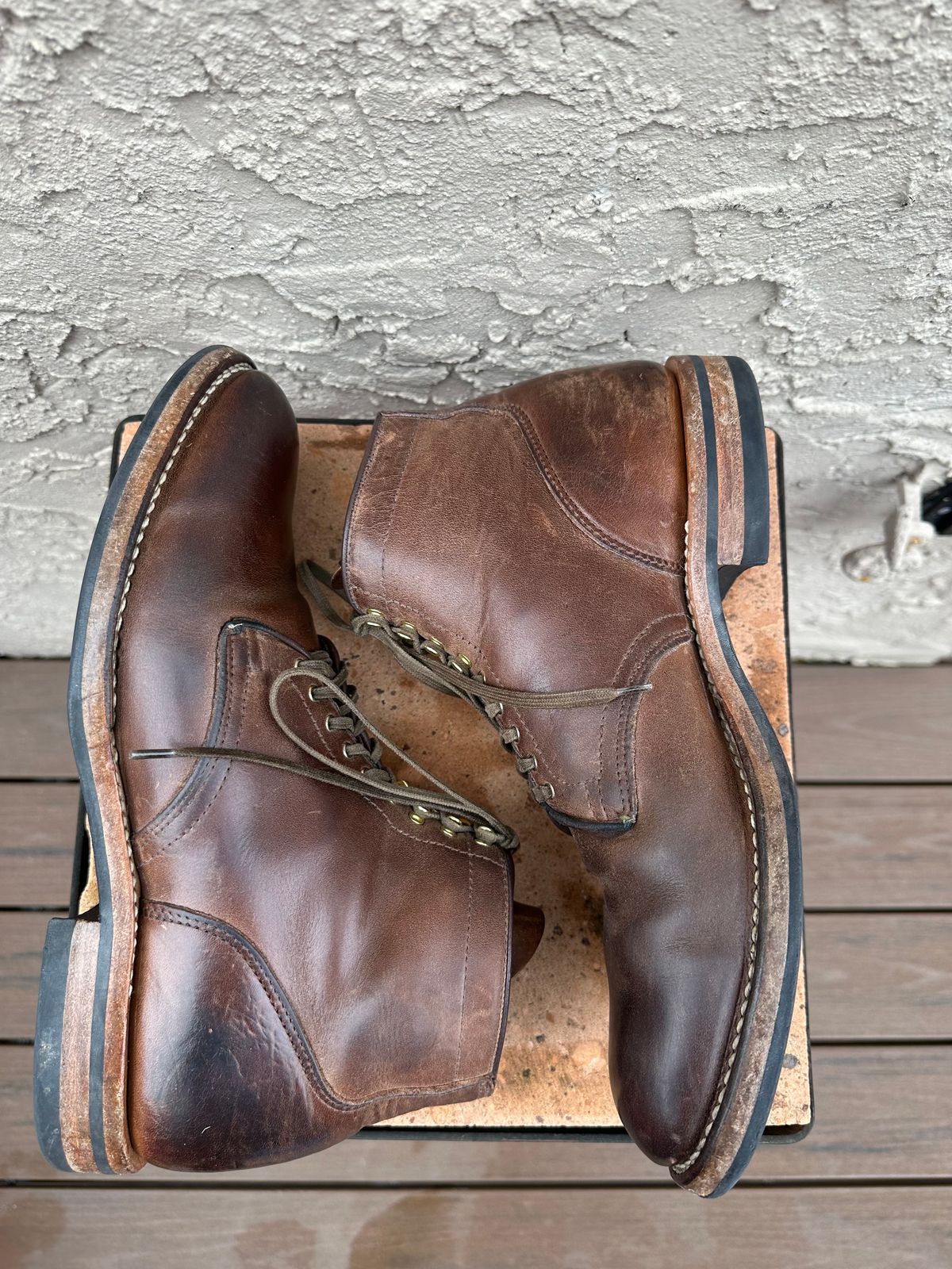 Photo by AGold on March 2, 2023 of the Viberg Service Boot in Horween Natural Chromexcel.