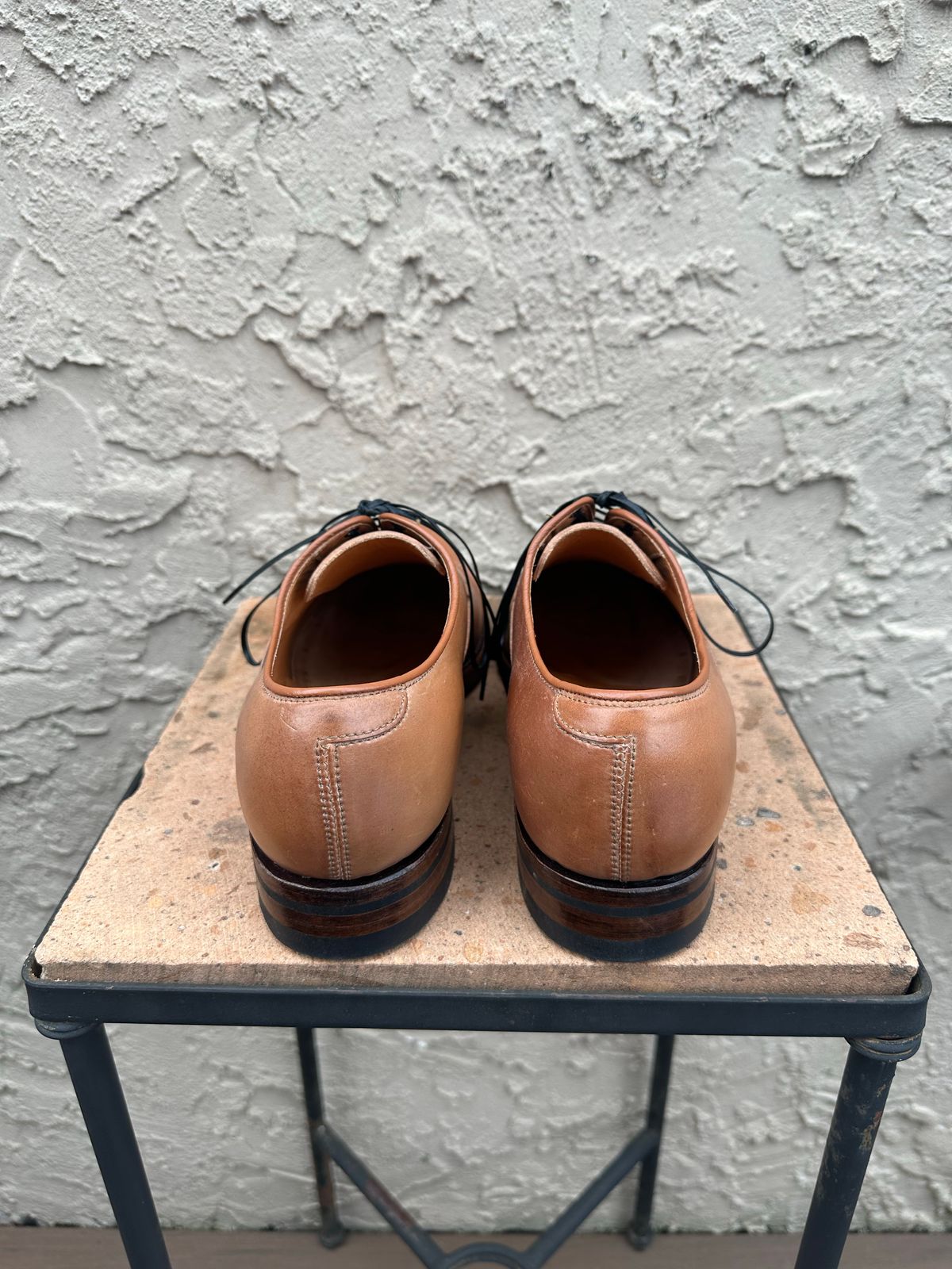 Photo by AGold on October 4, 2022 of the Viberg Bastion Oxford in Horween Natural Shell Cordovan.