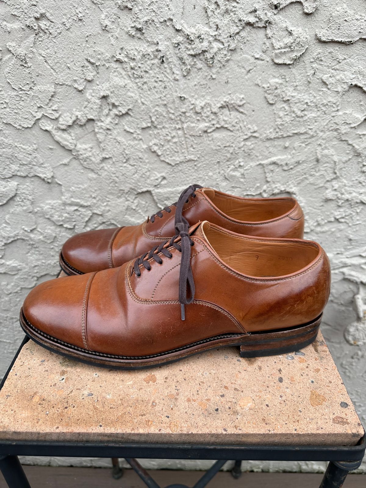 Photo by AGold on January 5, 2023 of the Viberg Bastion Oxford in Horween Natural Shell Cordovan.