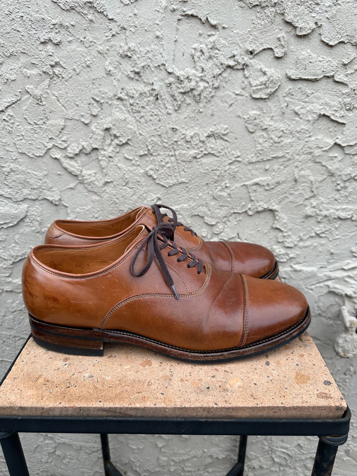 Photo by AGold on January 5, 2023 of the Viberg Bastion Oxford in Horween Natural Shell Cordovan.