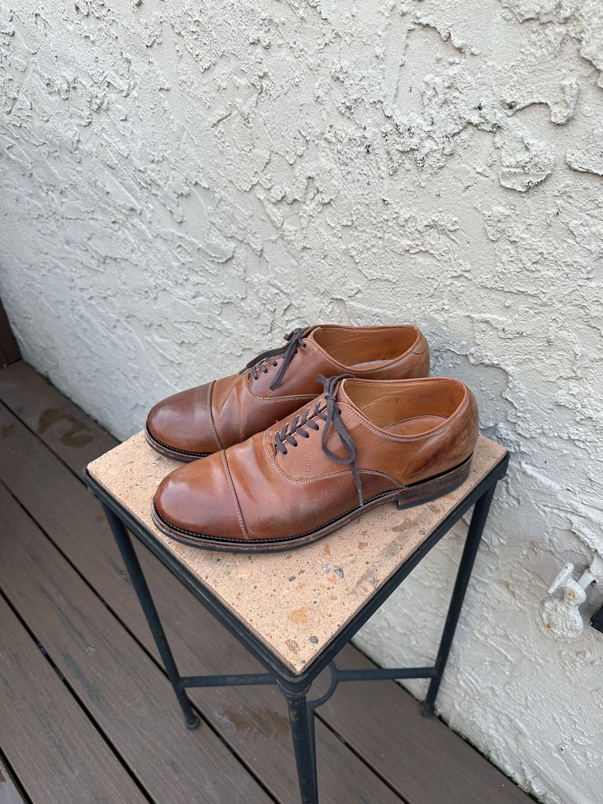 Photo by AGold on February 2, 2023 of the Viberg Bastion Oxford in Horween Natural Shell Cordovan.