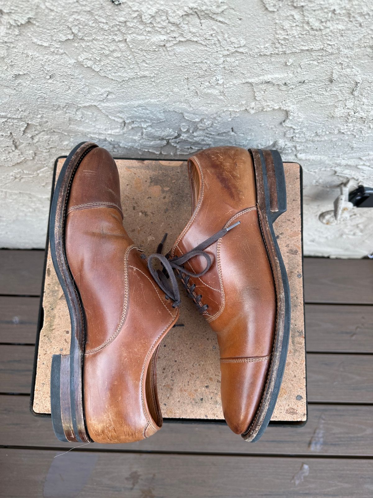 Photo by AGold on February 2, 2023 of the Viberg Bastion Oxford in Horween Natural Shell Cordovan.