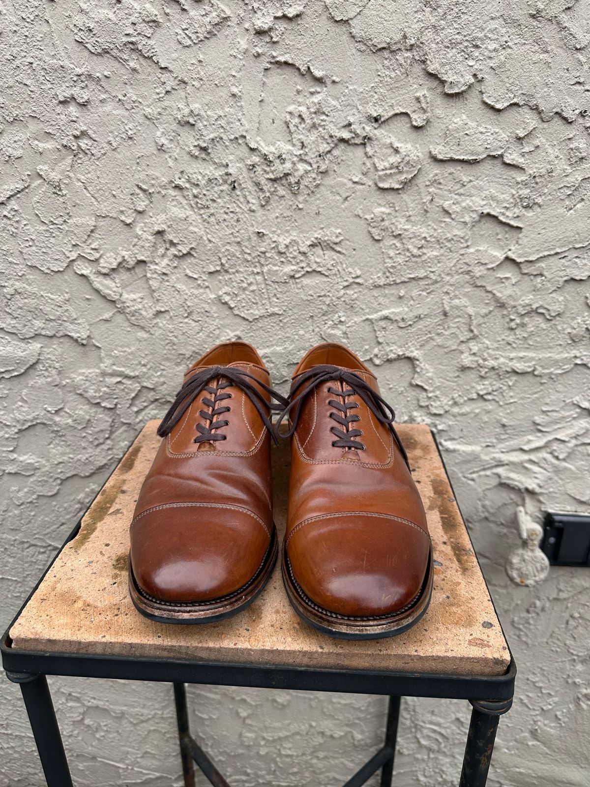 Photo by AGold on March 2, 2023 of the Viberg Bastion Oxford in Horween Natural Shell Cordovan.