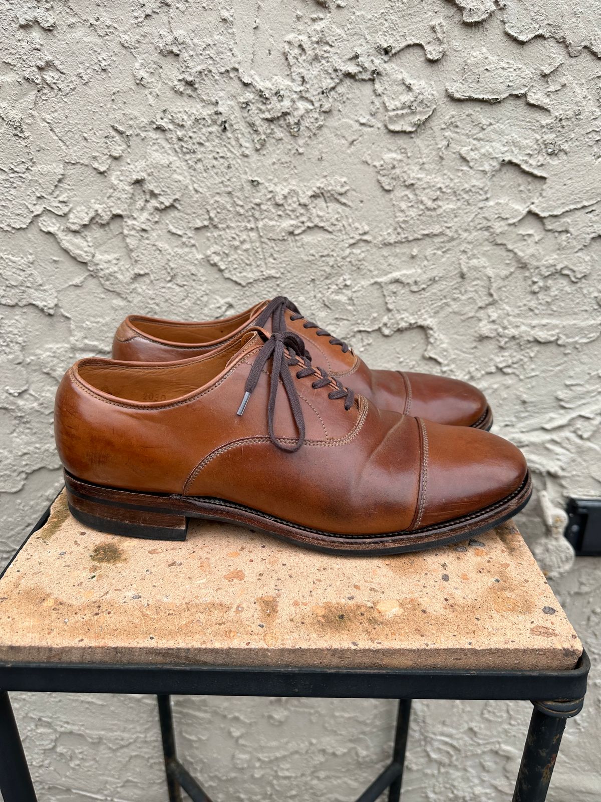 Photo by AGold on March 2, 2023 of the Viberg Bastion Oxford in Horween Natural Shell Cordovan.