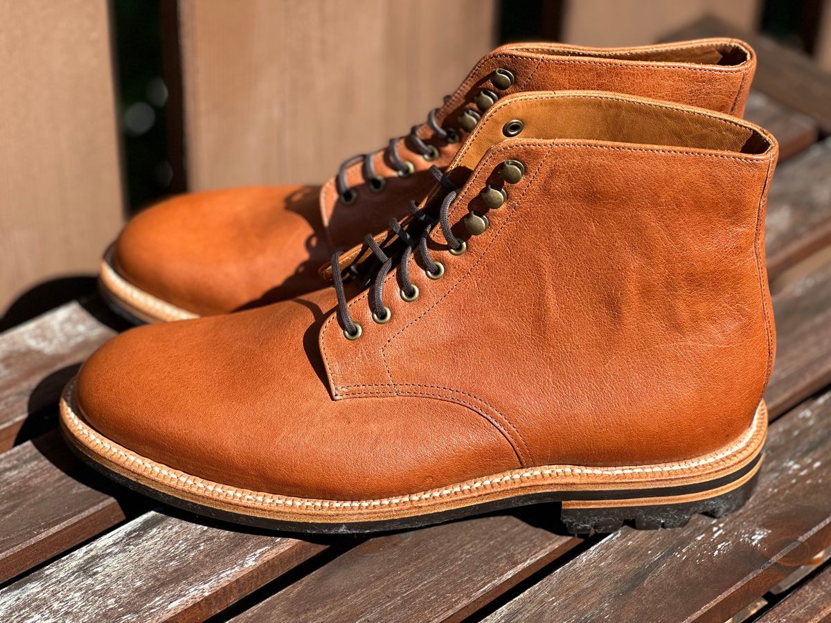 Photo by AGold on October 5, 2023 of the Grant Stone Edward Boot in Incas Rust Kangaroo.