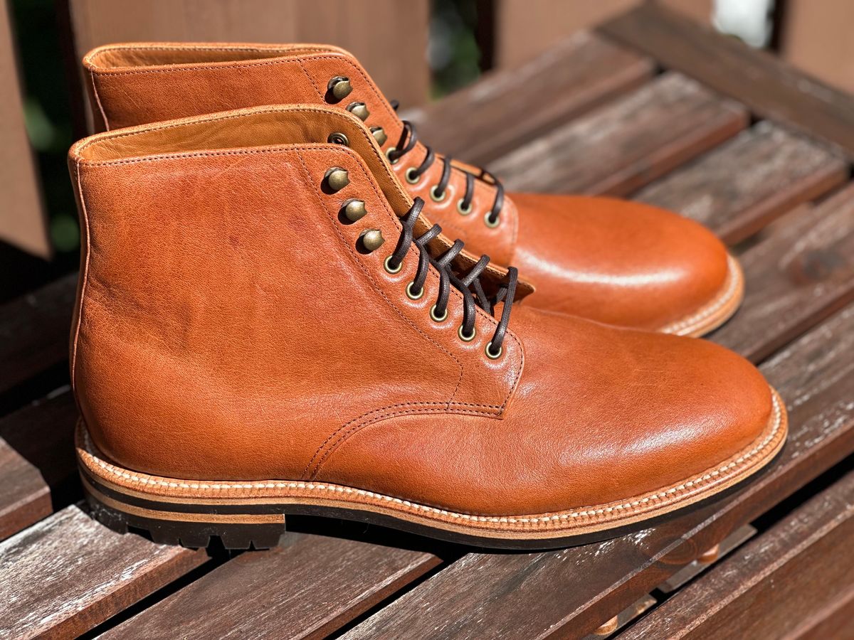 Photo by AGold on October 5, 2023 of the Grant Stone Edward Boot in Incas Rust Kangaroo.