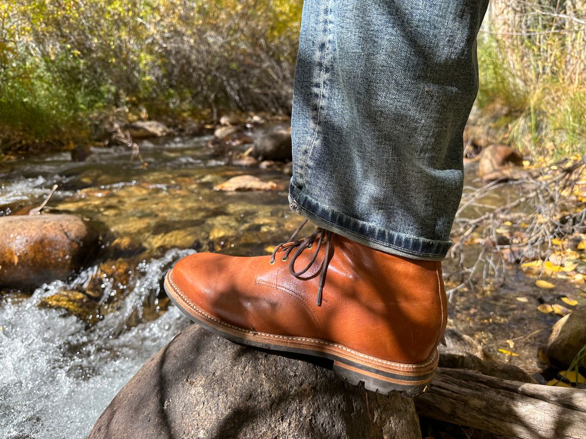 Photo by AGold on October 15, 2023 of the Grant Stone Edward Boot in Incas Rust Kangaroo.