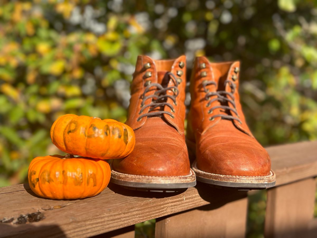 Photo by AGold on November 1, 2023 of the Grant Stone Edward Boot in Incas Rust Kangaroo.