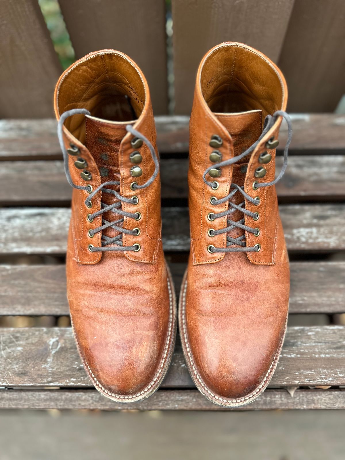 Photo by AGold on December 1, 2023 of the Grant Stone Edward Boot in Incas Rust Kangaroo.