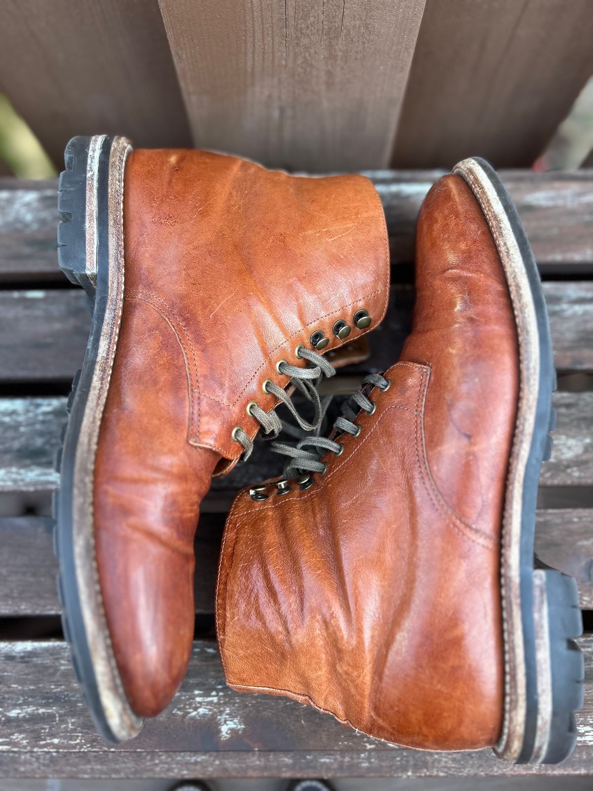 Photo by AGold on February 4, 2024 of the Grant Stone Edward Boot in Incas Rust Kangaroo.