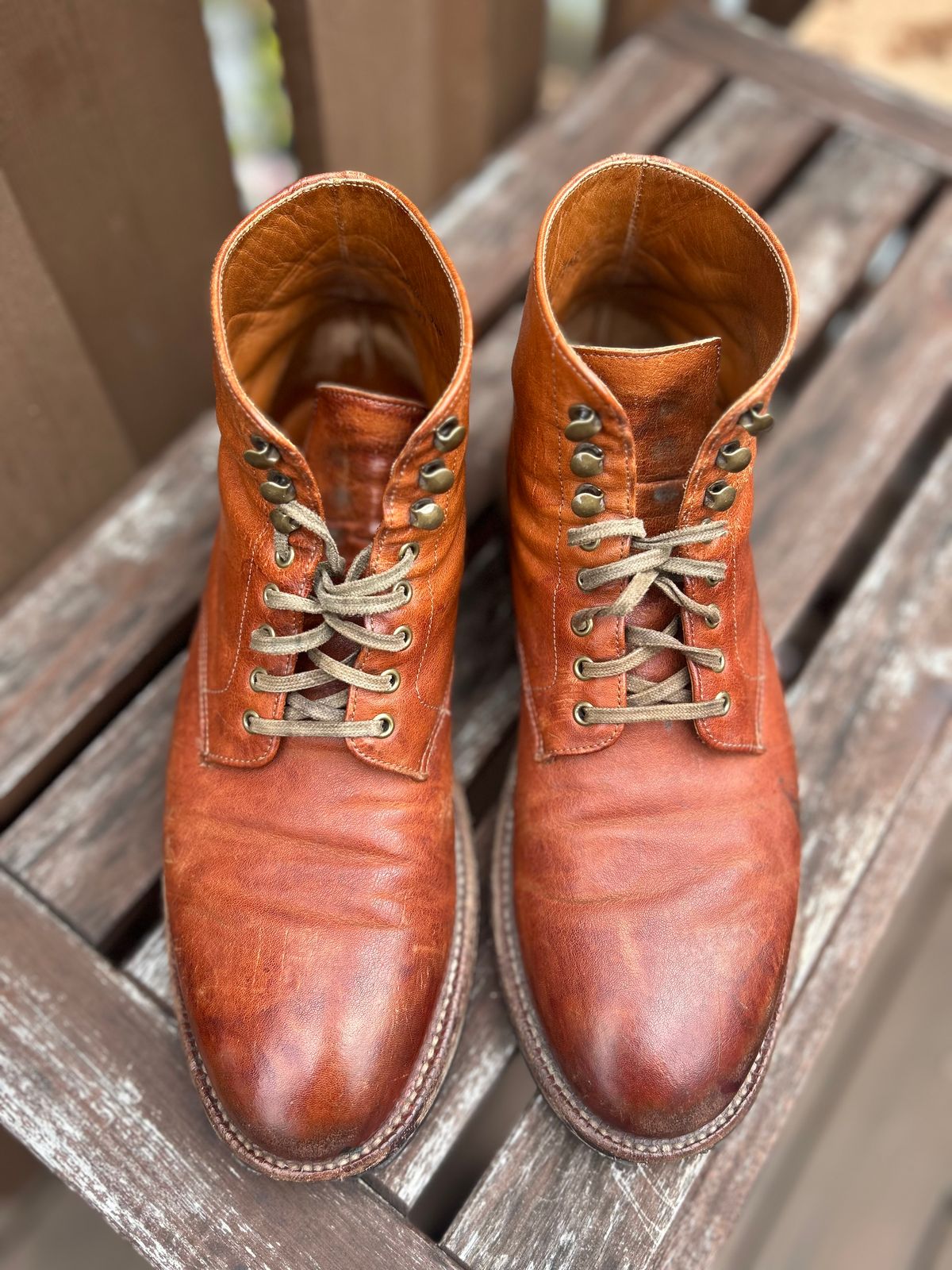 Photo by AGold on April 5, 2024 of the Grant Stone Edward Boot in Incas Rust Kangaroo.
