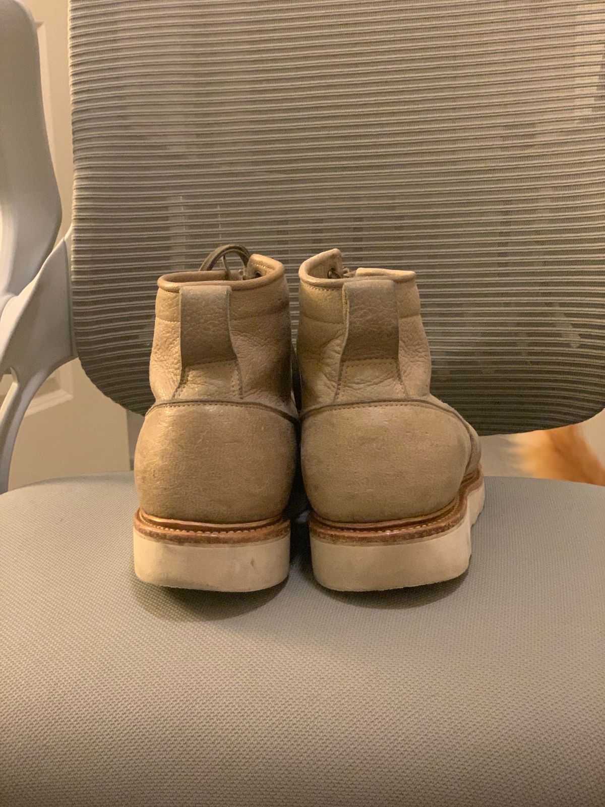 Photo by lonewolfpacman on February 6, 2024 of the Viberg Scout Boot in C.F. Stead Nomad Bokhara Nubuck.