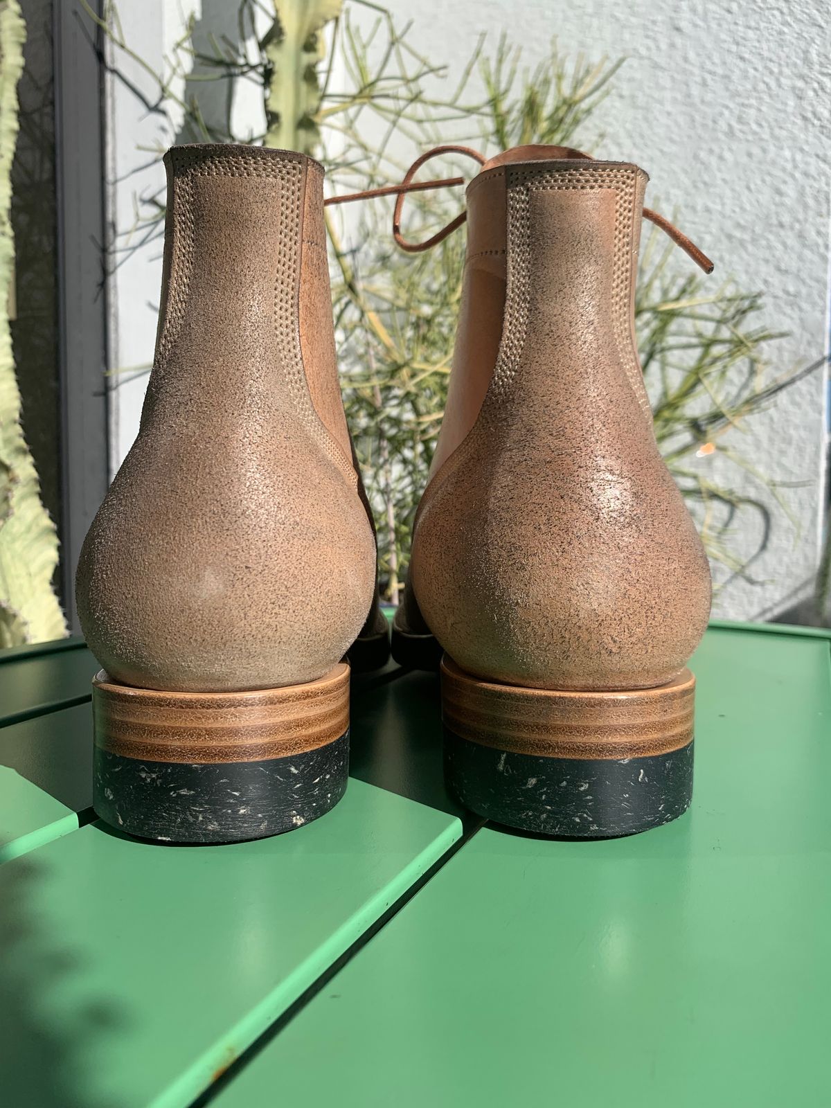 Photo by lonewolfpacman on October 1, 2025 of the Onderhoud SVC01 Boondocker in Maryam Natural Waxed Reverse Horsebutt.