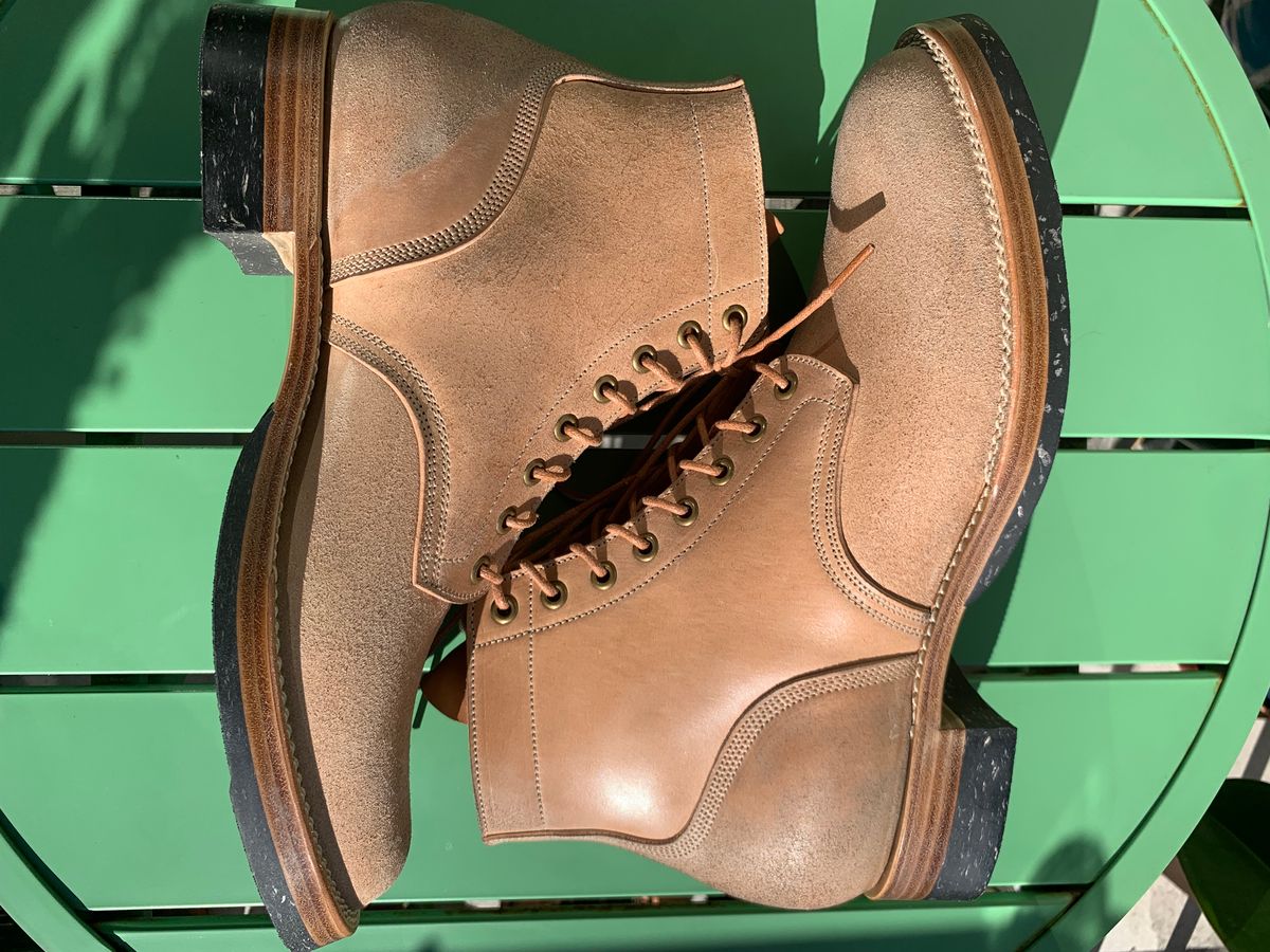 Photo by lonewolfpacman on October 1, 2025 of the Onderhoud SVC01 Boondocker in Maryam Natural Waxed Reverse Horsebutt.