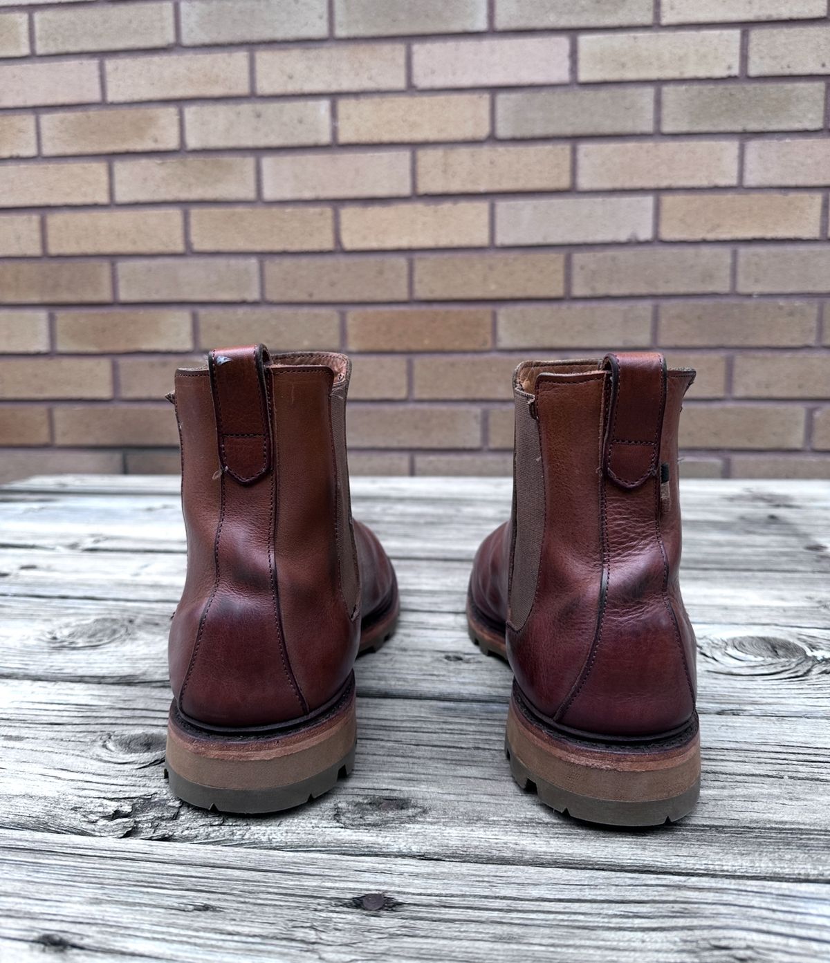 Photo by worldtraveler on October 4, 2025 of the Allen Edmonds Denali Chelsea Boot in Unknown Natural Veg Tan.