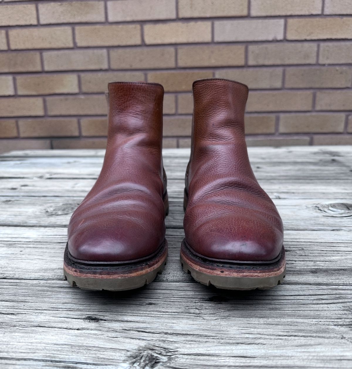 Photo by worldtraveler on October 4, 2025 of the Allen Edmonds Denali Chelsea Boot in Unknown Natural Veg Tan.