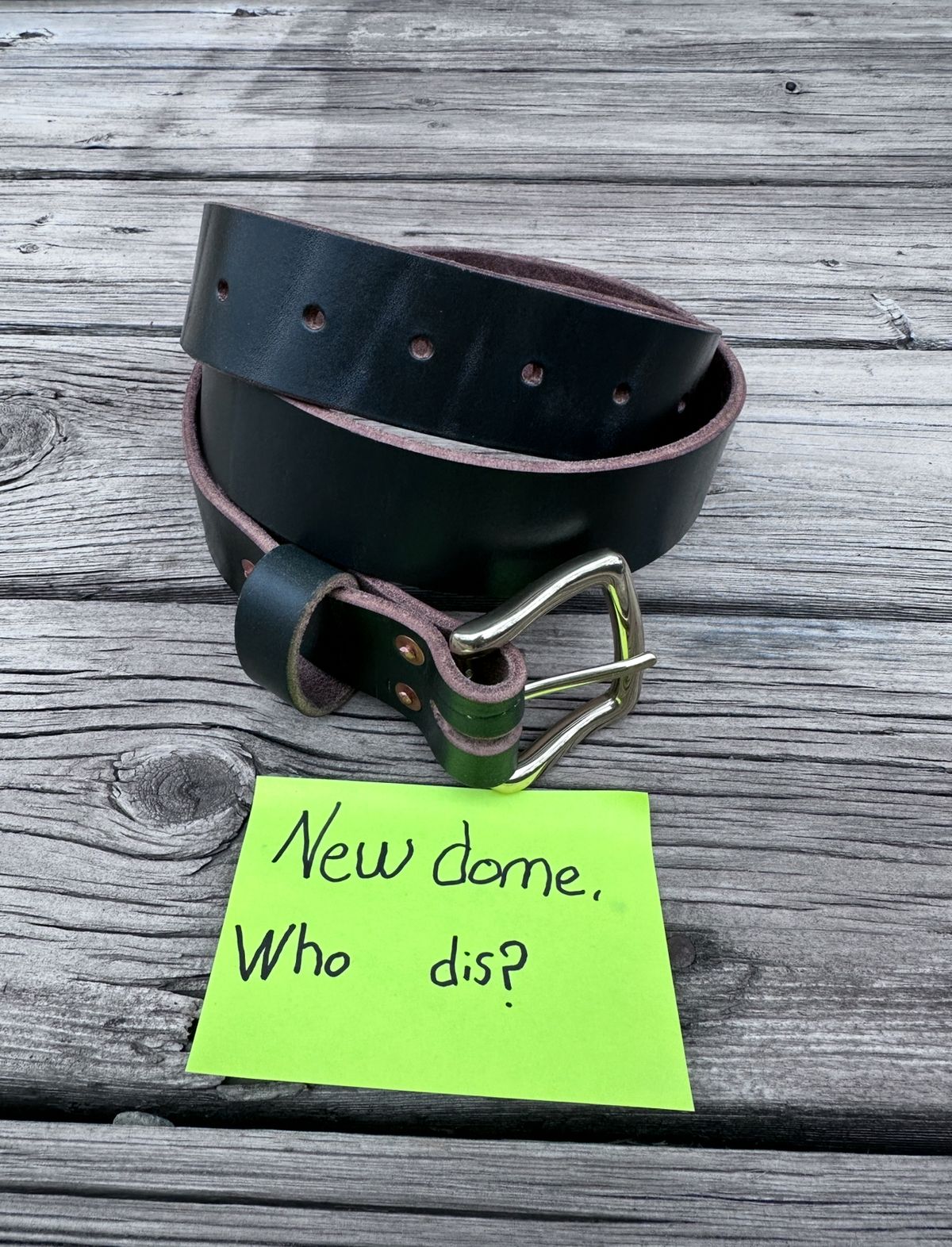 Photo by worldtraveler on October 4, 2025 of the Self-Made Belt in J&FJ Baker Bridle Green.