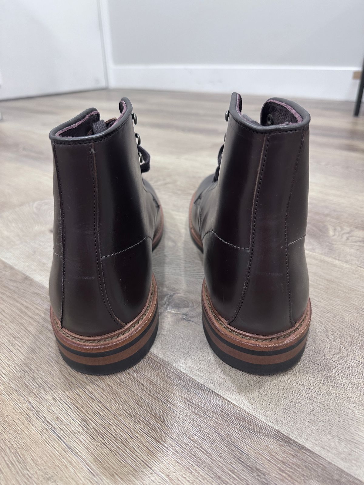 Photo by worldtraveler on October 1, 2024 of the Allen Edmonds Higgins Mill in Coffee Calfskin.