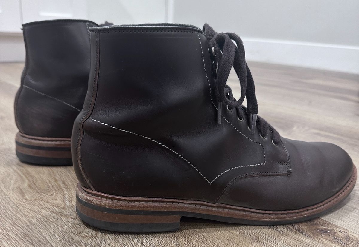 Photo by worldtraveler on December 1, 2024 of the Allen Edmonds Higgins Mill in Coffee Calfskin.
