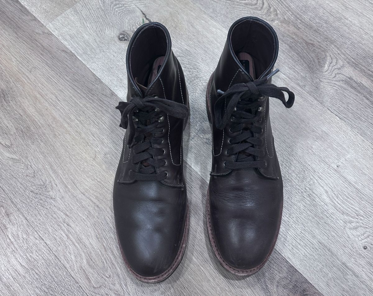 Photo by worldtraveler on December 1, 2024 of the Allen Edmonds Higgins Mill in Coffee Calfskin.