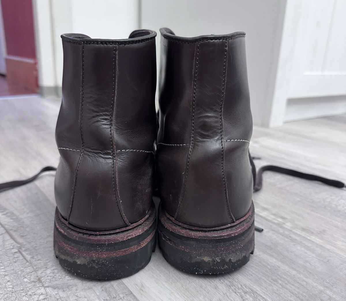 Photo by worldtraveler on January 5, 2025 of the Allen Edmonds Higgins Mill in Coffee Calfskin.