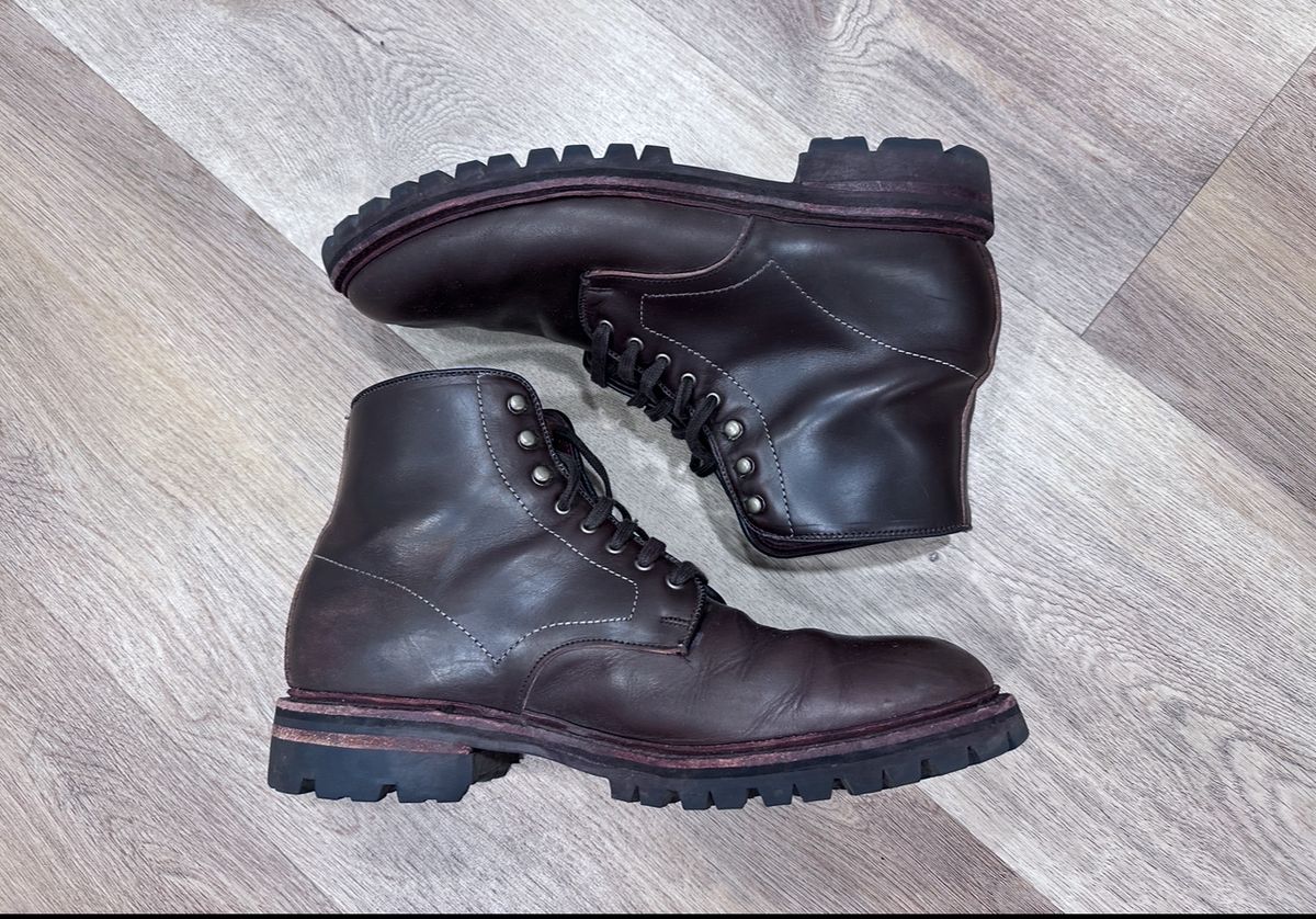 Photo by worldtraveler on February 6, 2025 of the Allen Edmonds Higgins Mill in Coffee Calfskin.