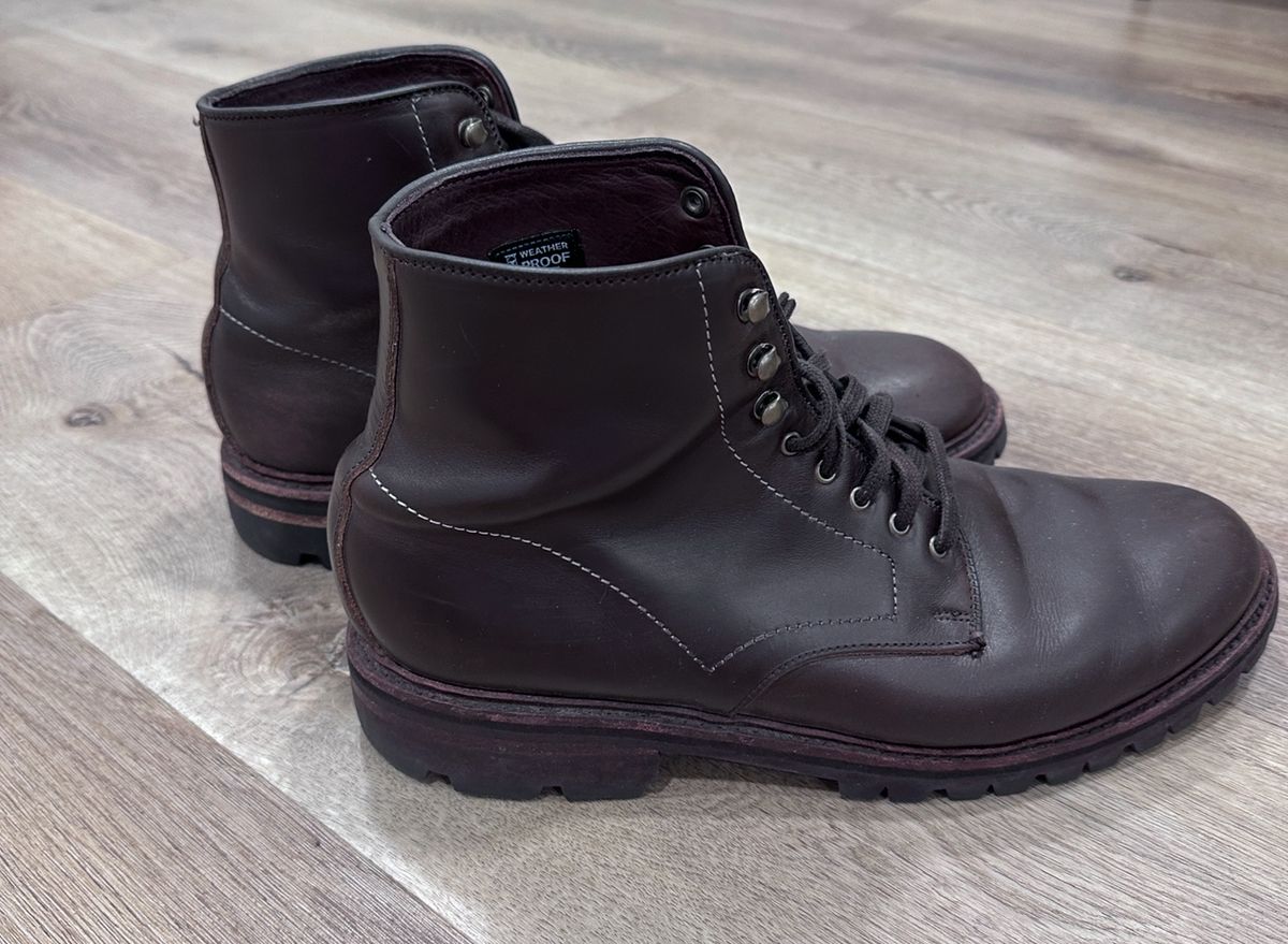 Photo by worldtraveler on February 6, 2025 of the Allen Edmonds Higgins Mill in Coffee Calfskin.
