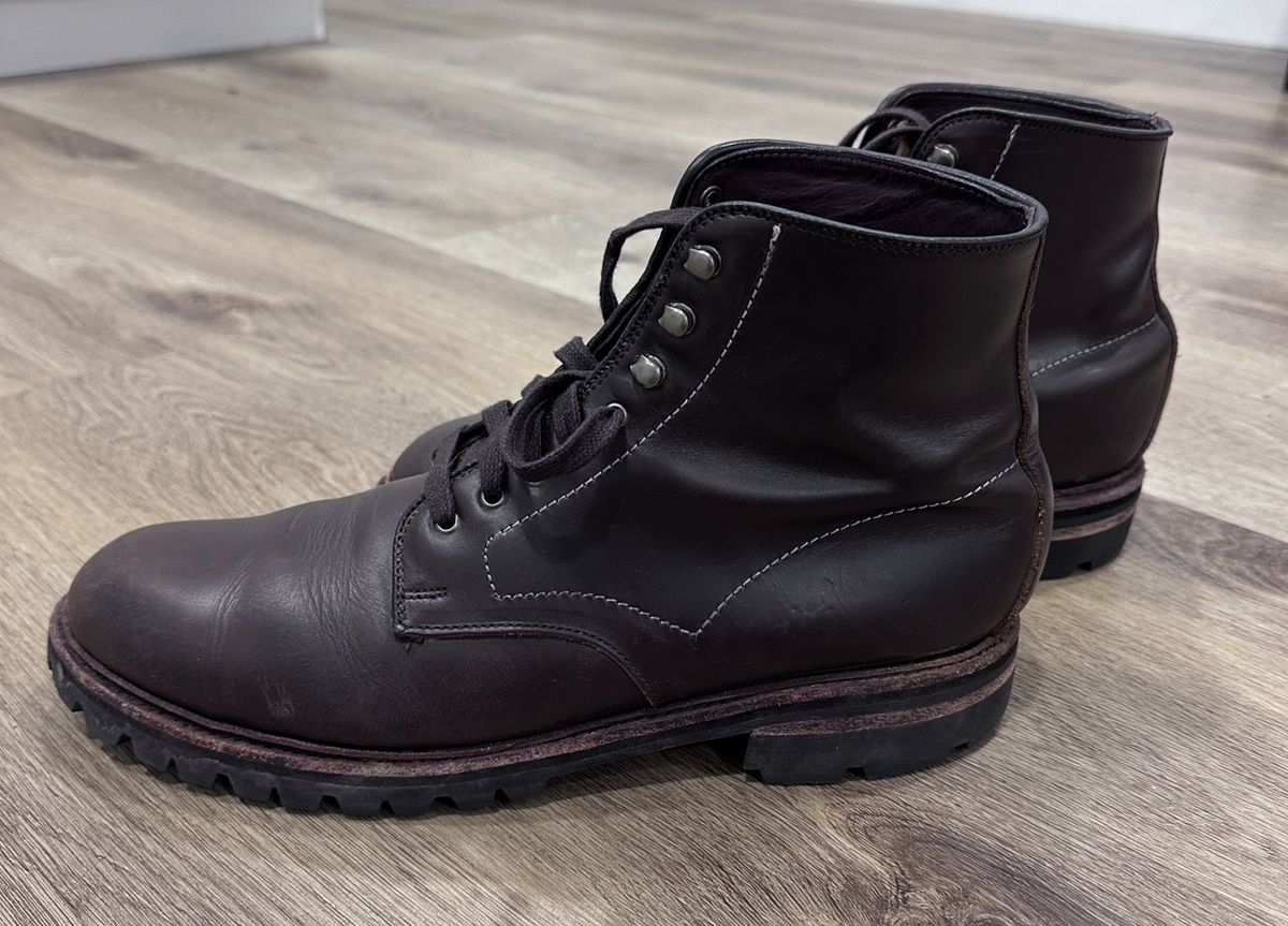 Photo by worldtraveler on March 6, 2025 of the Allen Edmonds Higgins Mill in Coffee Calfskin.