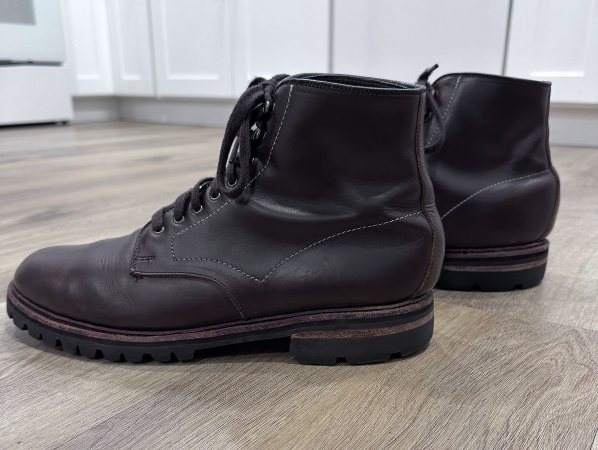 Photo by worldtraveler on April 6, 2025 of the Allen Edmonds Higgins Mill in Coffee Calfskin.