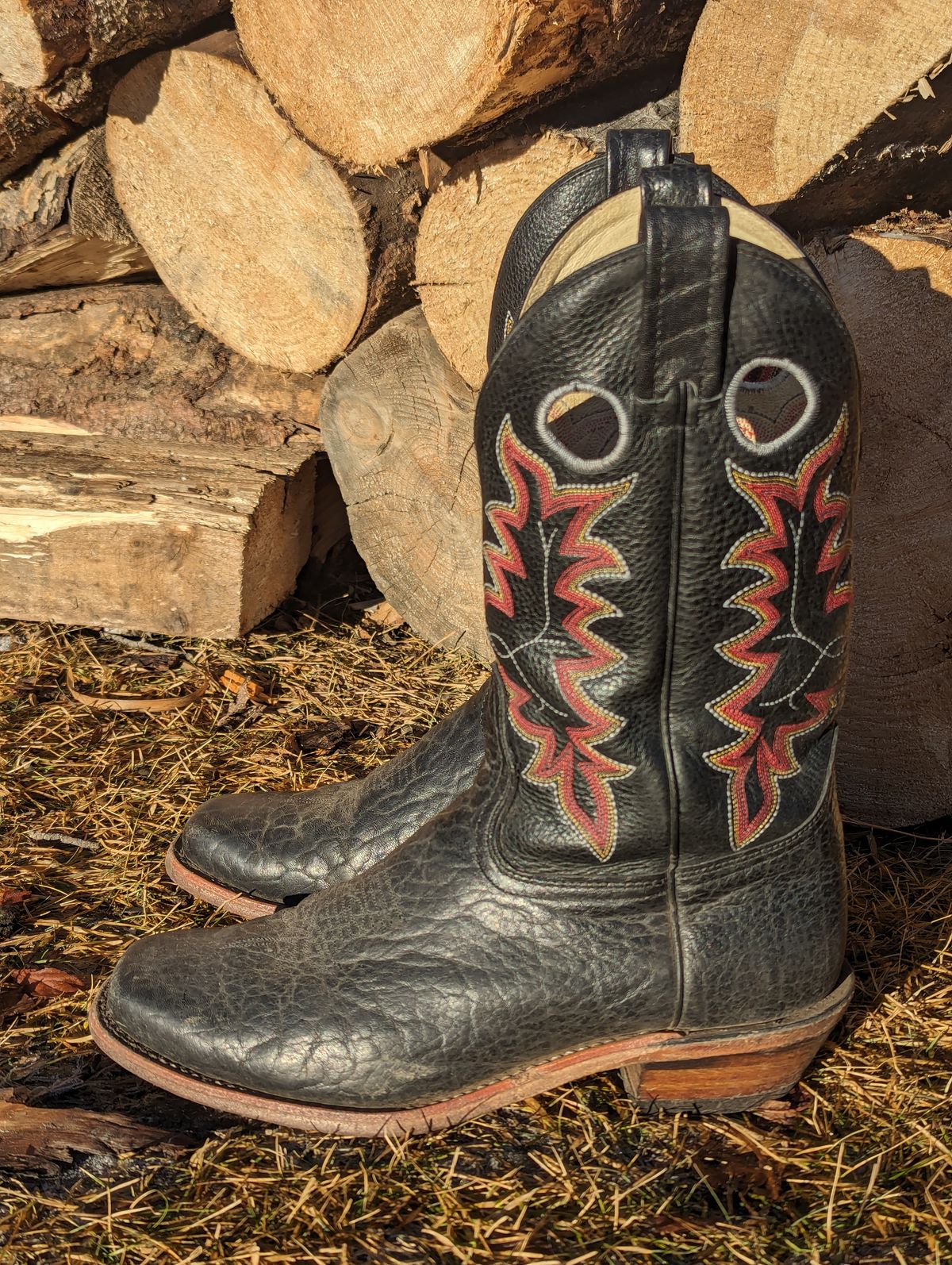 Photo by zangazanga on January 1, 2024 of the Canada West Boots Brahma 6563-6 in Unknown Leather.