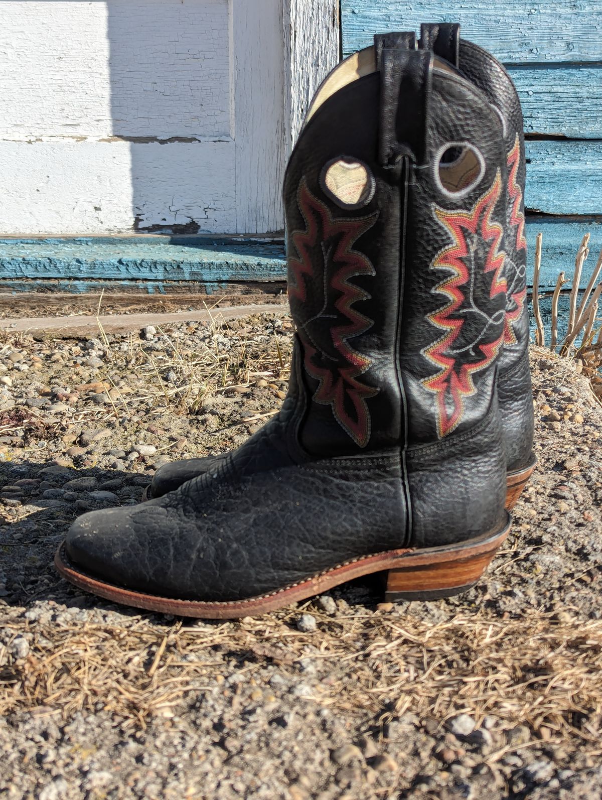 Photo by zangazanga on April 1, 2024 of the Canada West Boots Brahma 6563-6 in Unknown Leather.