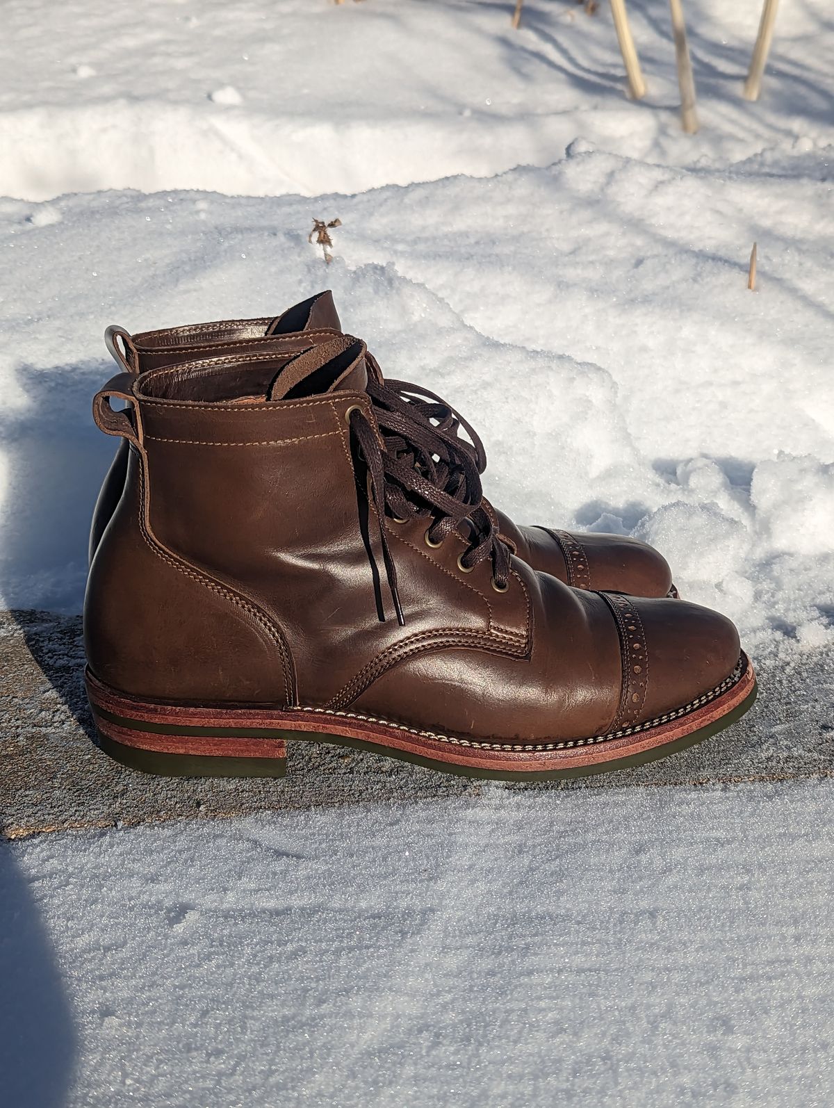 Photo by zangazanga on January 1, 2023 of the Jakkrabbits Service Boot in Horween Olive Chromexcel.