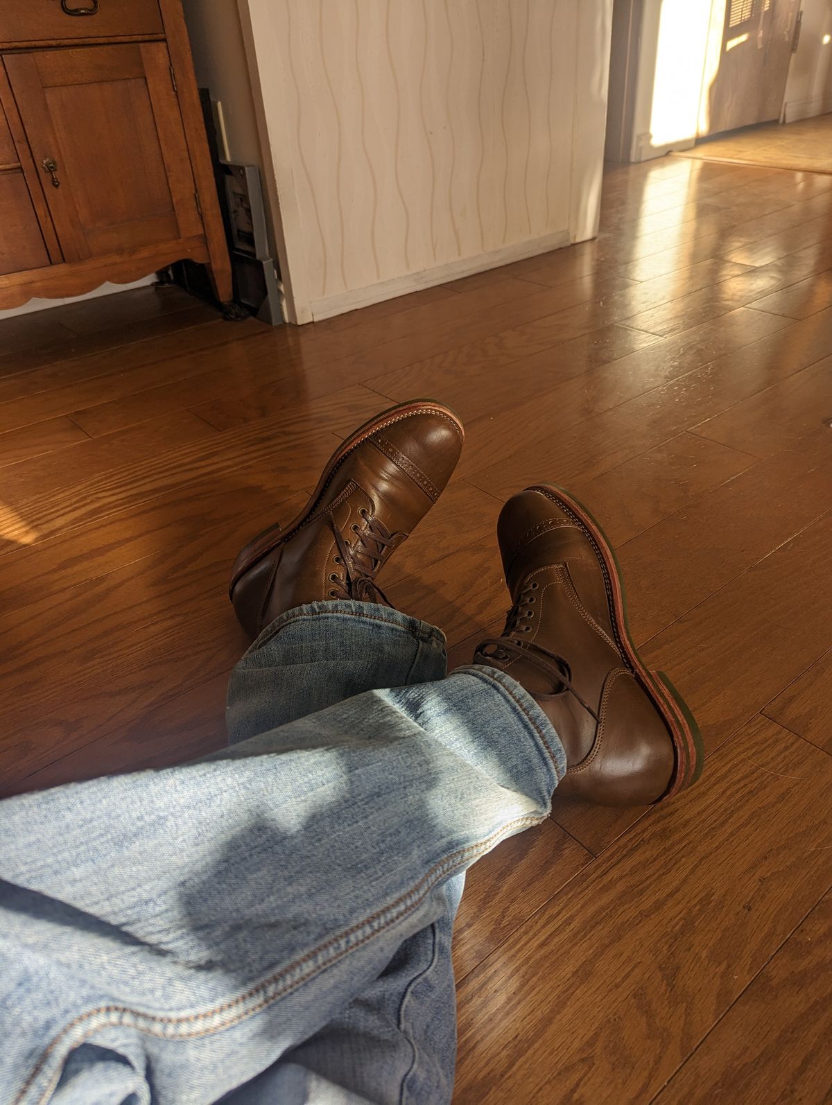 Photo by zangazanga on January 1, 2023 of the Jakkrabbits Service Boot in Horween Olive Chromexcel.
