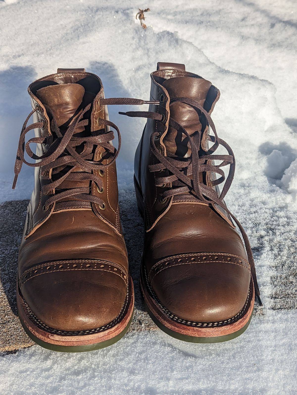 Photo by zangazanga on January 1, 2023 of the Jakkrabbits Service Boot in Horween Olive Chromexcel.