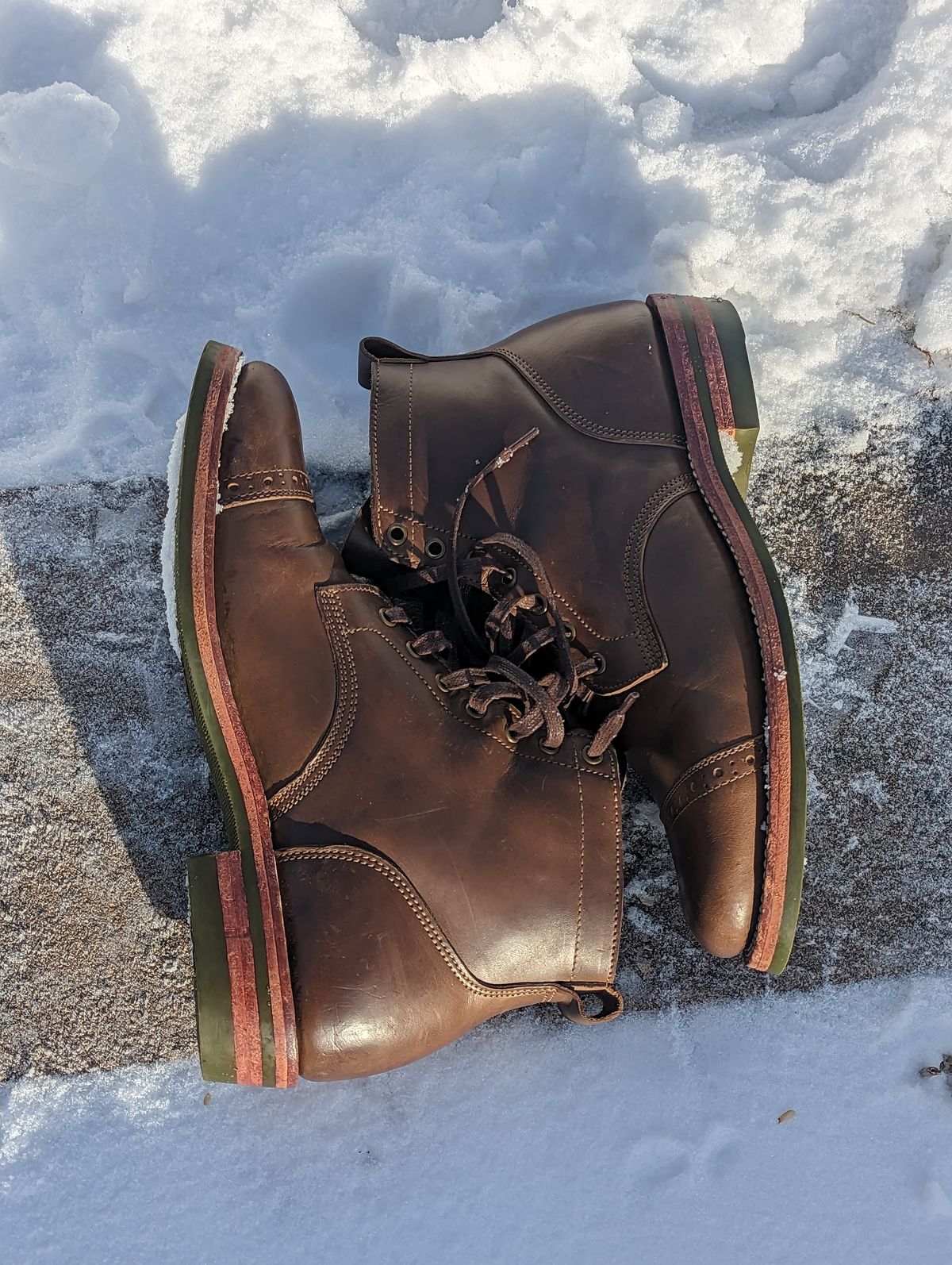 Photo by zangazanga on January 1, 2023 of the Jakkrabbits Service Boot in Horween Olive Chromexcel.