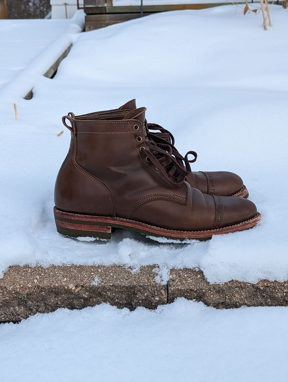 Photo by zangazanga on February 2, 2023 of the Jakkrabbits Service Boot in Horween Olive Chromexcel.