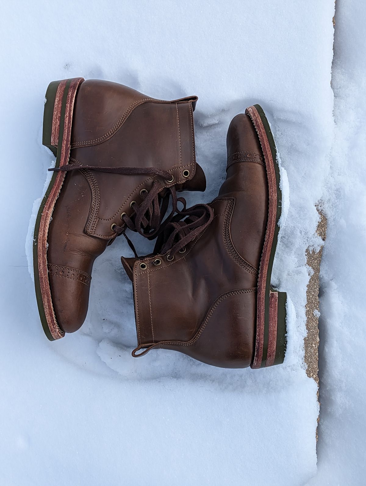 Photo by zangazanga on February 2, 2023 of the Jakkrabbits Service Boot in Horween Olive Chromexcel.