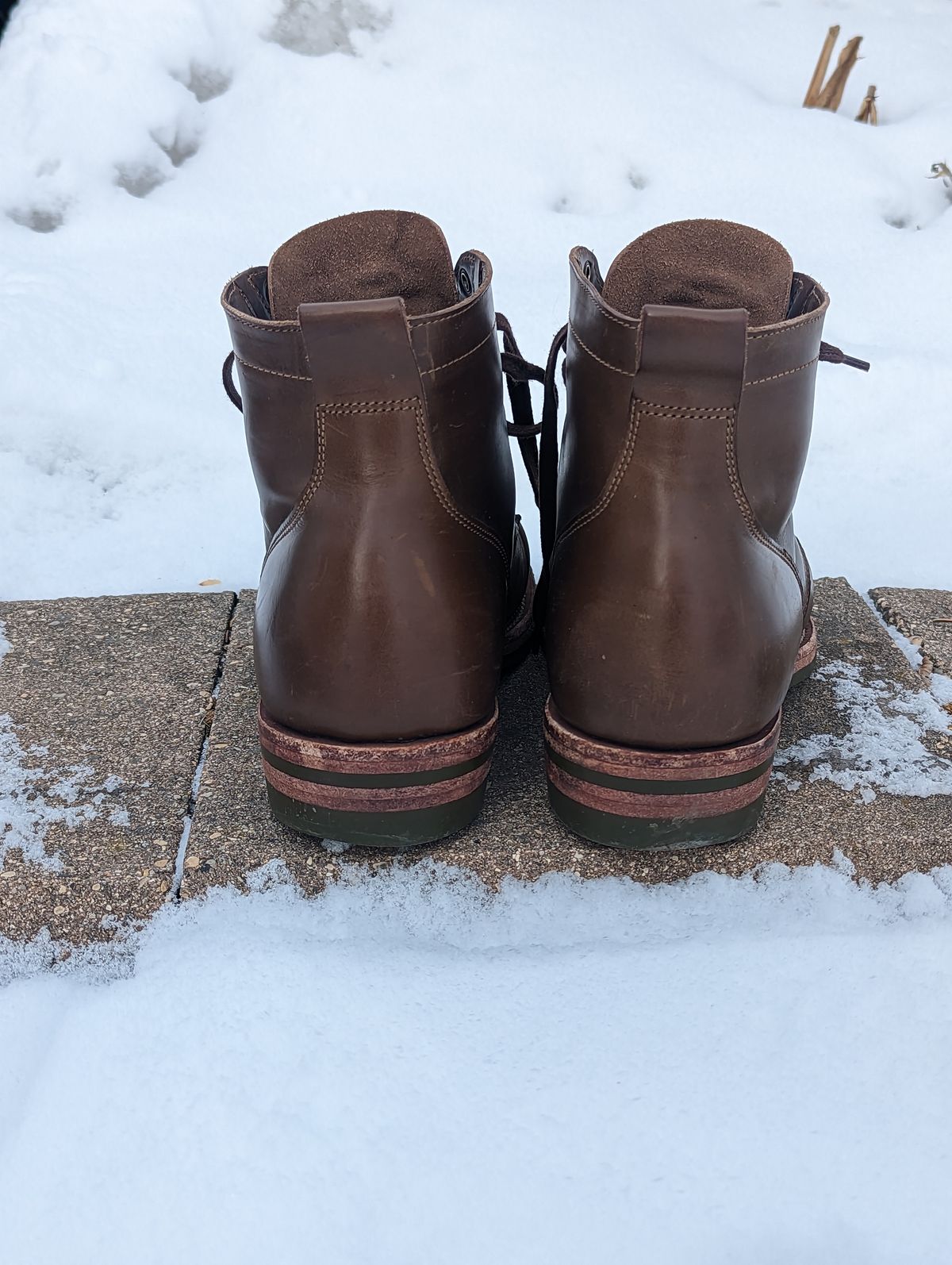 Photo by zangazanga on March 2, 2023 of the Jakkrabbits Service Boot in Horween Olive Chromexcel.