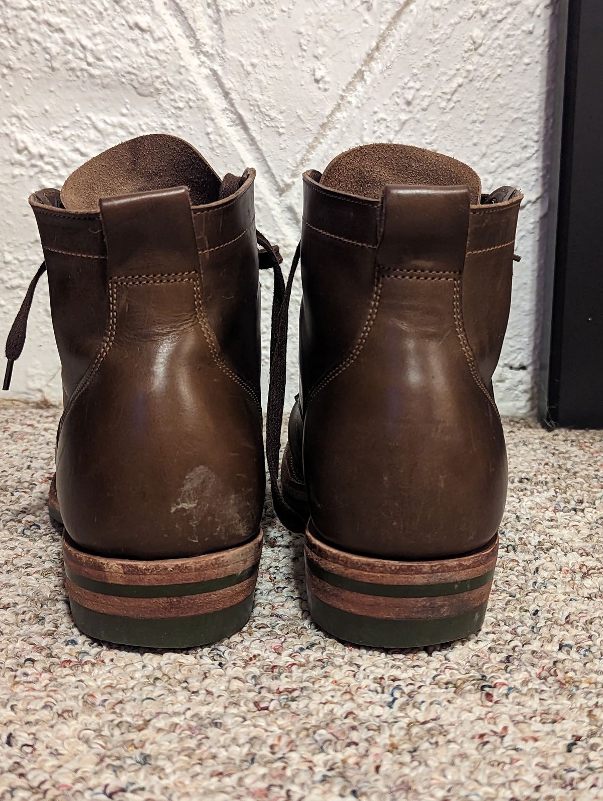 Photo by zangazanga on April 3, 2023 of the Jakkrabbits Service Boot in Horween Olive Chromexcel.