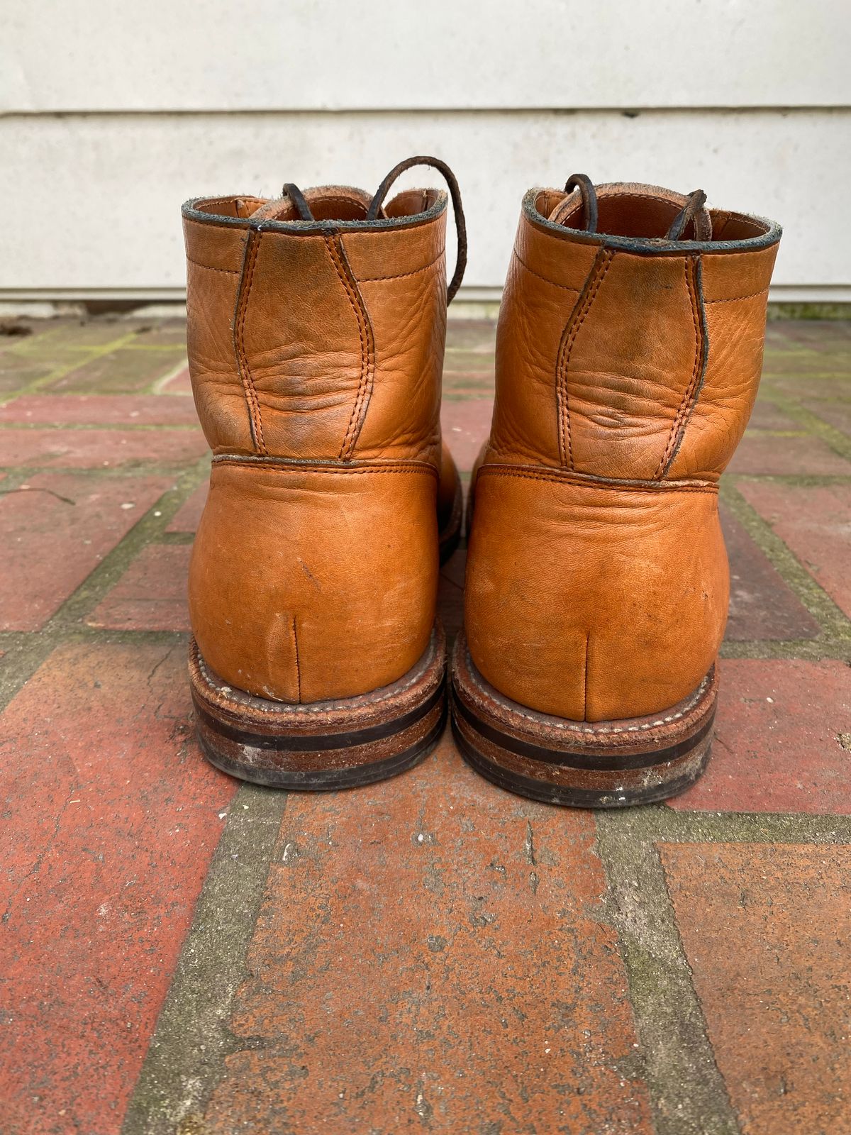 Photo by tmcginness on December 1, 2022 of the Grant Stone Diesel Boot in Horween Natural Essex.