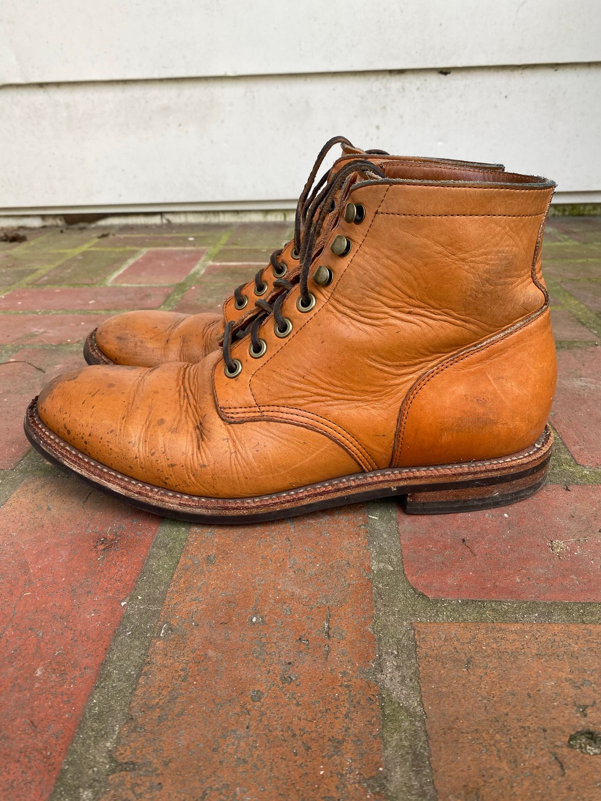 Photo by tmcginness on December 1, 2022 of the Grant Stone Diesel Boot in Horween Natural Essex.
